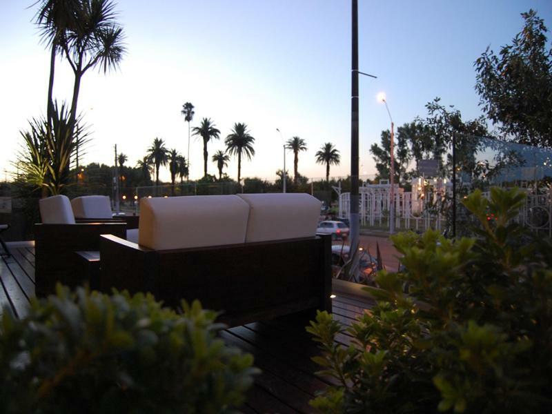 Mercedes Rambla Hotel Exterior foto