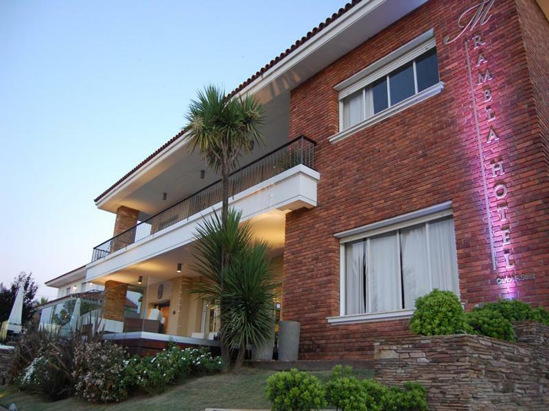 Mercedes Rambla Hotel Exterior foto